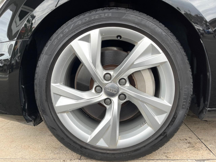 2019 Audi A4 DBA-8WCYRF (UW-6a13f126db52c)[17]