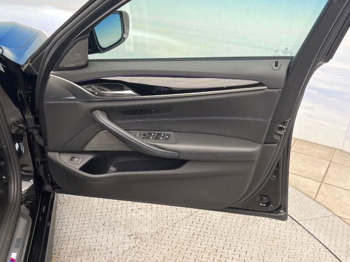 2019 BMW 5 Series DBA-JA20 (UW-6a13f12961025)[20]