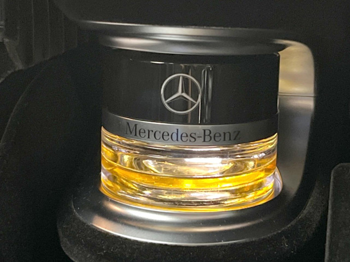 2016 Mercedes Benz GLC DBA-253946C (UW-6a13f12a1e262)[22]