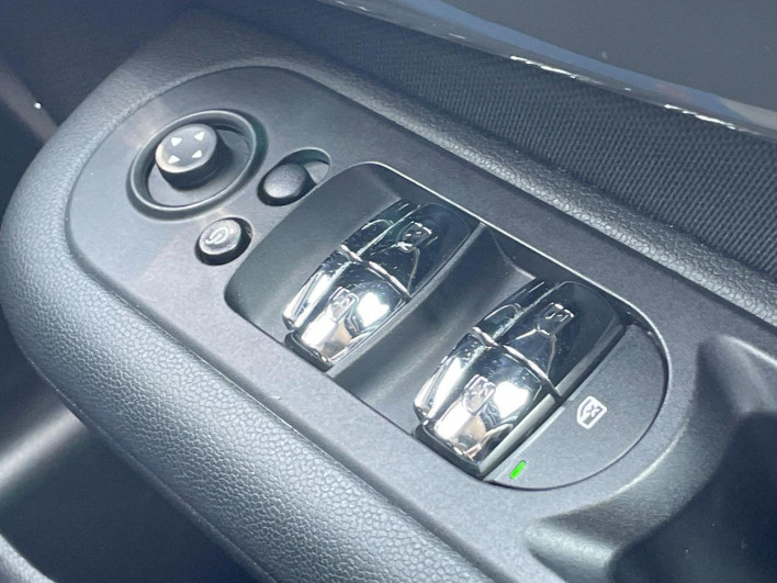 2019 Rover Mini LDA-LR20 (UW-6a13f12e85c4f)[10]