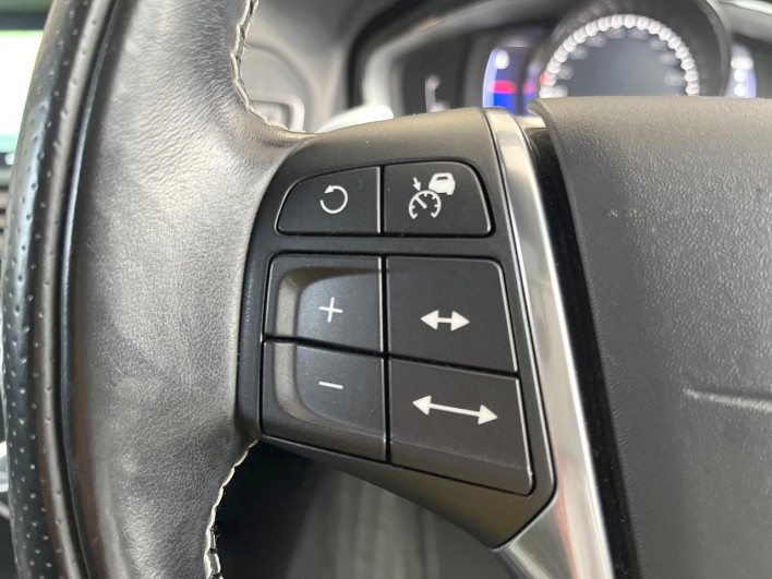 2017 Volvo XC60 DBA-DB420XC (UW-6a13f131c2052)[3]