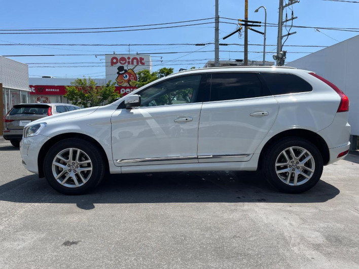 2017 Volvo XC60 LDA-DD4204TXC (UW-6a13f1328a58b)[6]