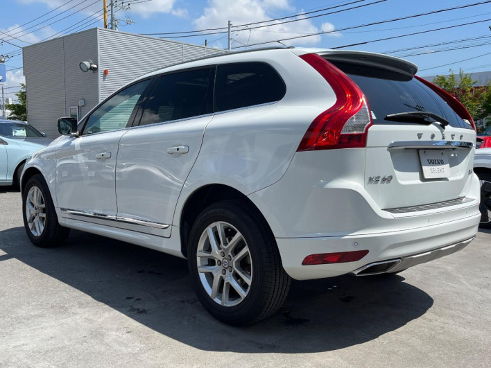 2017 Volvo XC60 LDA-DD4204TXC (UW-6a13f1328a58b)[7]