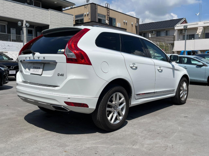 2017 Volvo XC60 LDA-DD4204TXC (UW-6a13f1328a58b)[9]