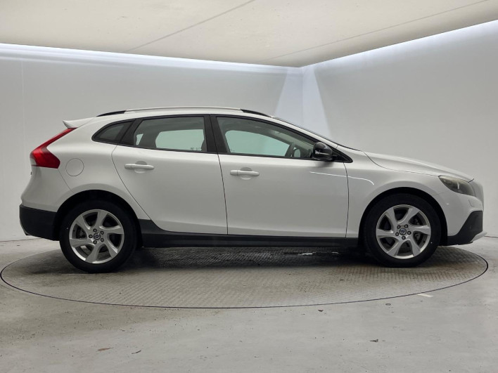 2014 Volvo V40 DBA-MB4164T (UW-6a13f1335d0dc)[6]
