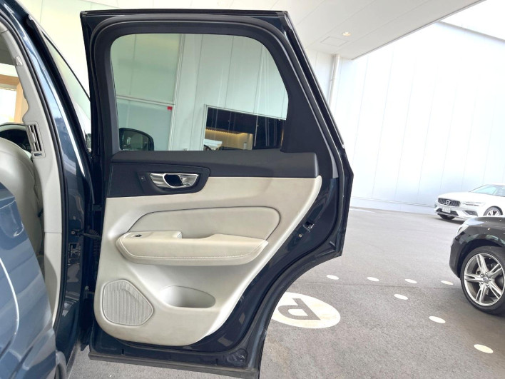 2020 Volvo XC60 5AA-UB420TXCM (UW-6a13f134270f3)[28]