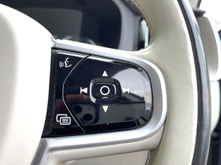2020 Volvo XC60 5AA-UB420TXCM (UW-6a13f134270f3)[23]