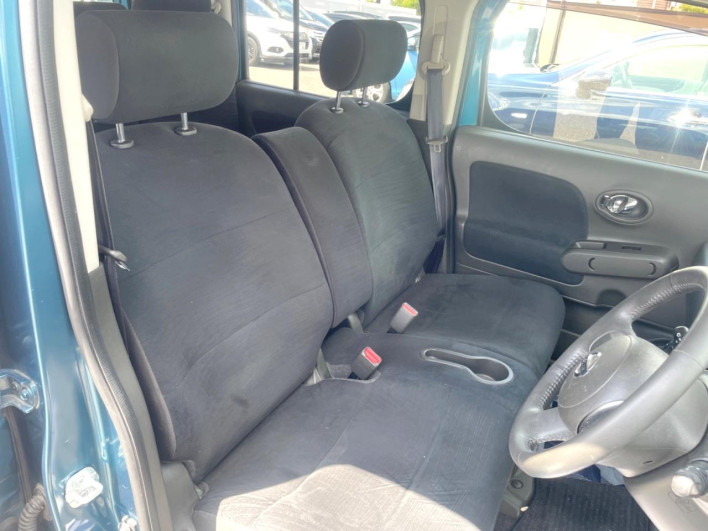 2015 Nissan Cube DBA-Z12 (UW-6a13f1356c4cd)[25]