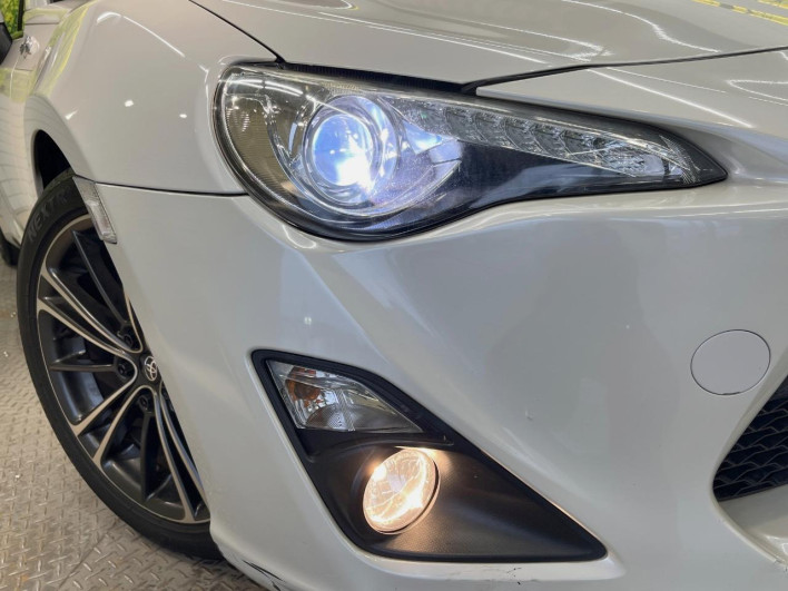 2013 Toyota 86 DBA-ZN6 (UW-6a13f1385d576)[8]