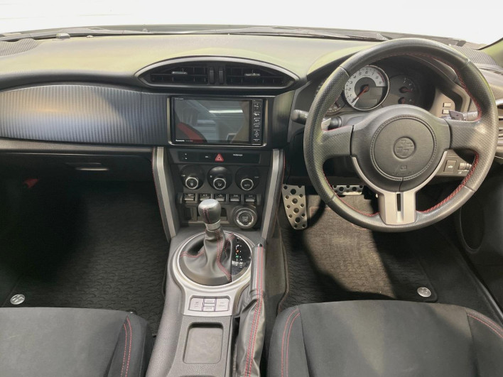 2013 Toyota 86 DBA-ZN6 (UW-6a13f1385d576)[26]