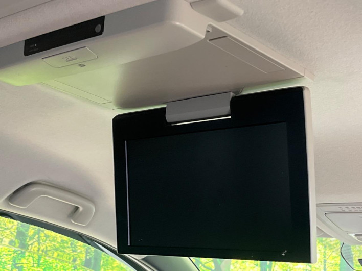2014 Toyota Voxy DBA-ZRR80W (UW-6a13f13a6ee8f)[15]