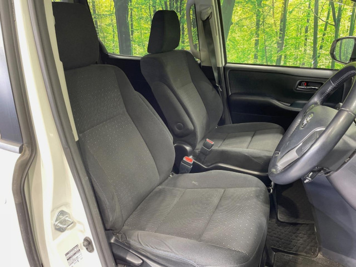 2016 Toyota Noah DBA-ZRR80G (UW-6a13f13cbf442)[27]