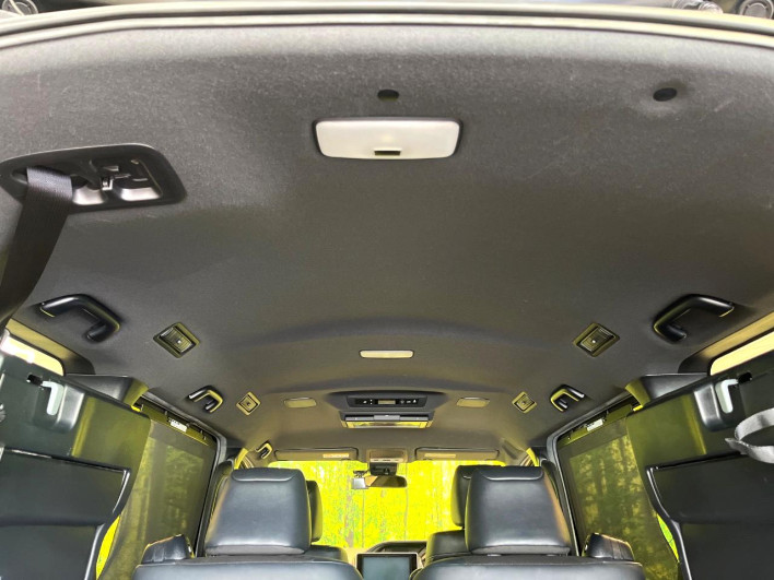 2017 Toyota Noah DBA-ZRR80W (UW-6a13f13f060a1)[4]