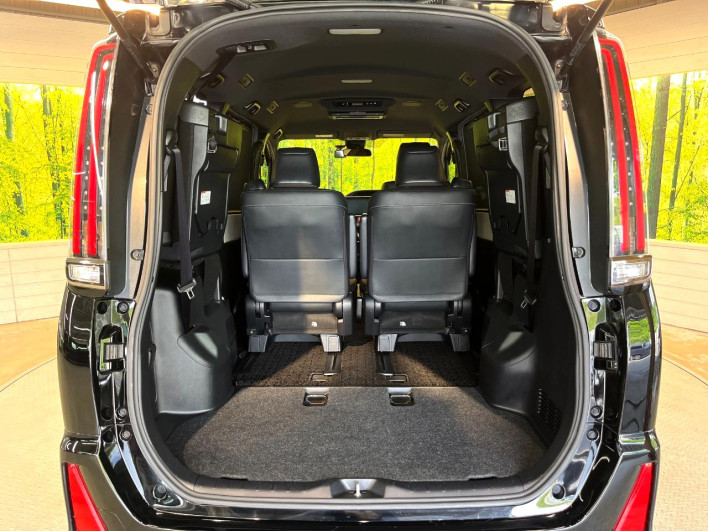 2017 Toyota Noah DBA-ZRR80W (UW-6a13f13f060a1)[5]