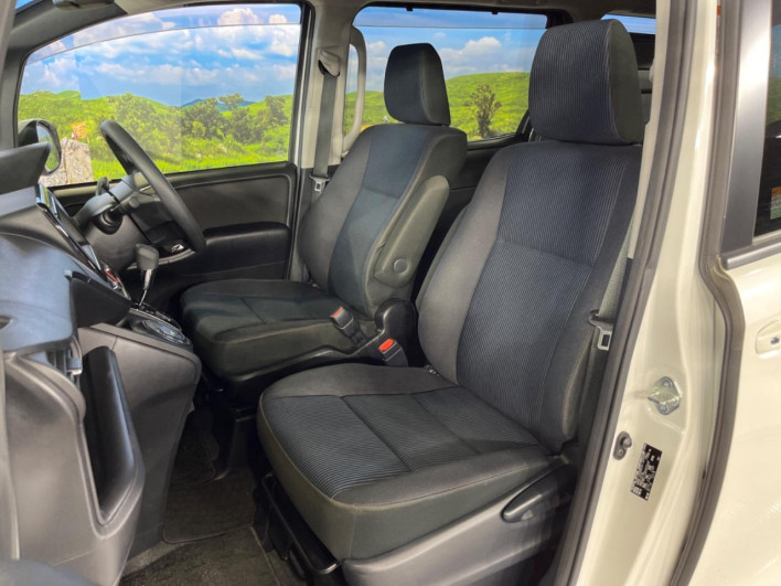 2020 Toyota Noah DBA-ZRR80G (UW-6a13f14191a41)[26]