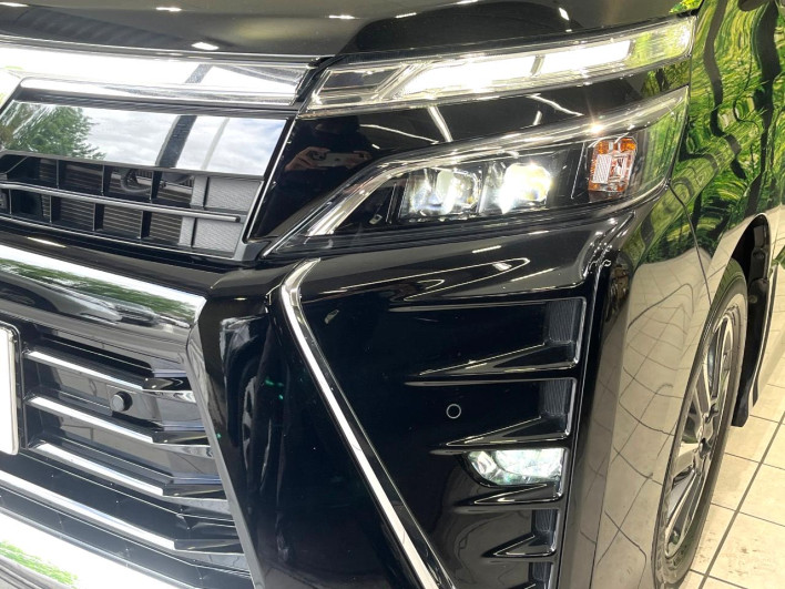 2020 Toyota Voxy 3BA-ZRR80W (UW-6a13f141d041b)[13]