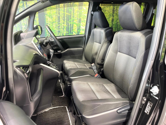 2020 Toyota Voxy 3BA-ZRR80W (UW-6a13f141d041b)[24]