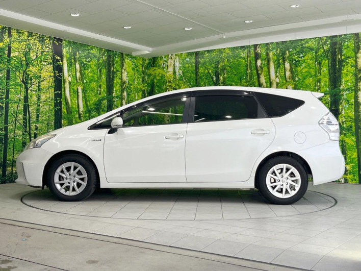 2013 Toyota Prius α DAA-ZVW41W (UW-6a13f14bf06f3)[5]