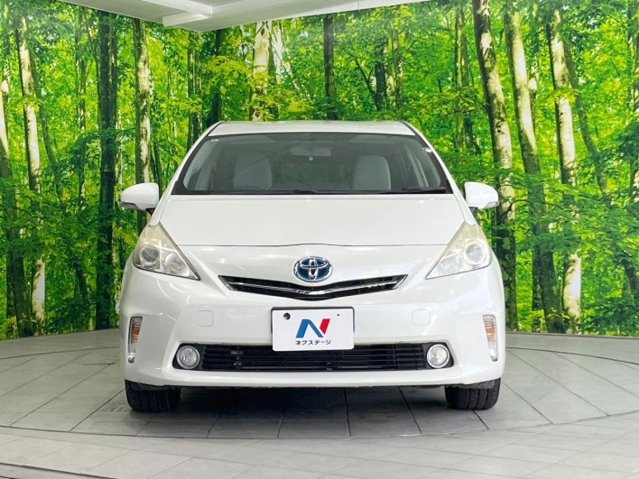 2013 Toyota Prius α DAA-ZVW41W (UW-6a13f14bf06f3)[11]