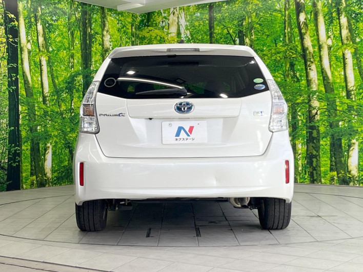 2013 Toyota Prius α DAA-ZVW41W (UW-6a13f14bf06f3)[7]
