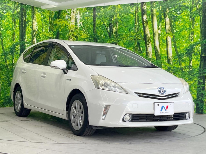 2013 Toyota Prius α DAA-ZVW41W (UW-6a13f14bf06f3)[10]