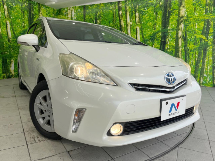 2013 Toyota Prius α DAA-ZVW41W (UW-6a13f14bf06f3)[13]