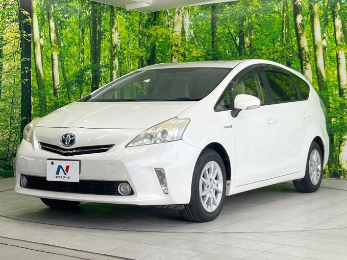 2013 Toyota Prius α DAA-ZVW41W (UW-6a13f14bf06f3)[4]