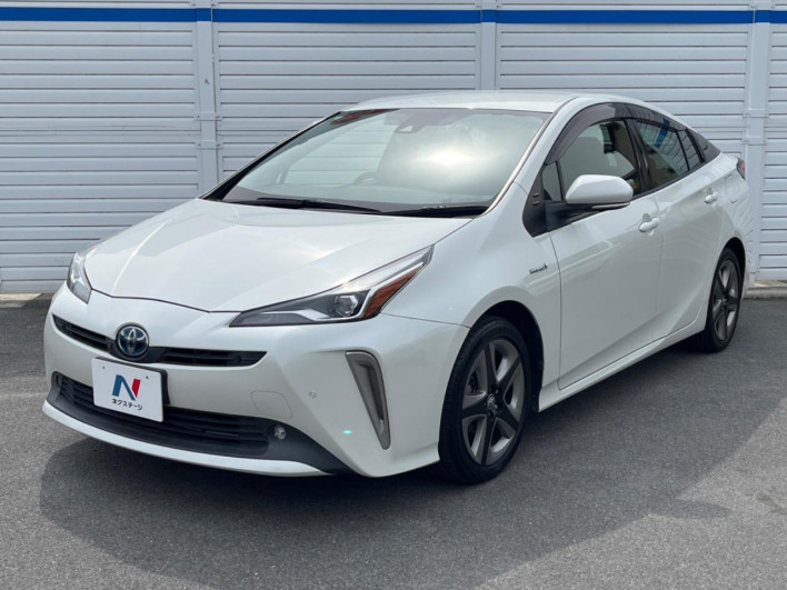 2020 Toyota Prius DAA-ZVW51 (UW-6a13f14e760d4)[16]
