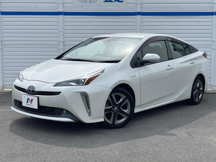 2020 Toyota Prius DAA-ZVW51 (UW-6a13f14e760d4)[0]
