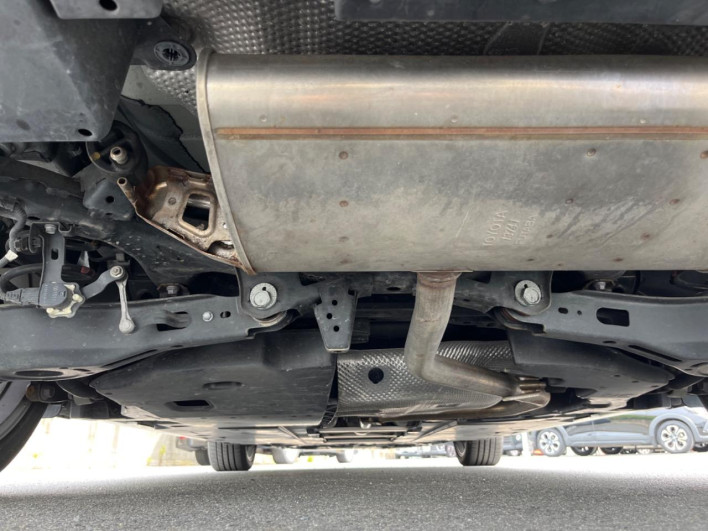 2020 Toyota Prius DAA-ZVW51 (UW-6a13f14e760d4)[13]