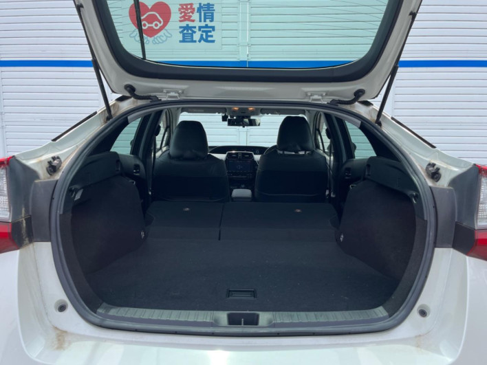 2020 Toyota Prius DAA-ZVW51 (UW-6a13f14e760d4)[25]