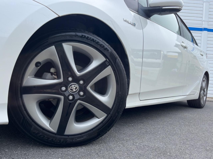 2020 Toyota Prius DAA-ZVW51 (UW-6a13f14e760d4)[5]