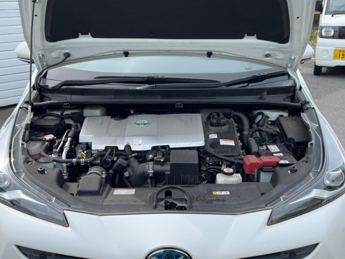 2020 Toyota Prius DAA-ZVW51 (UW-6a13f14e760d4)[4]