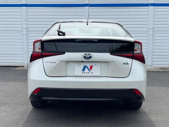 2020 Toyota Prius DAA-ZVW51 (UW-6a13f14e760d4)[23]