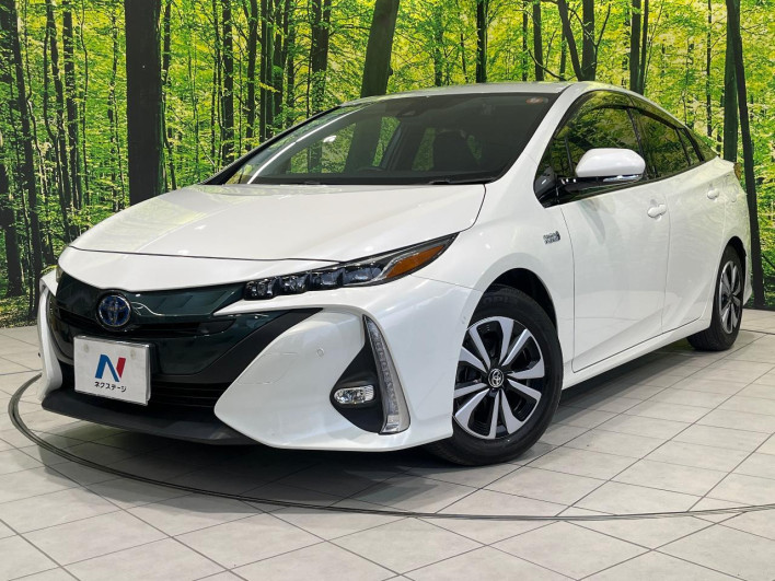 2017 Toyota Prius PHV DLA-ZVW52 (UW-6a13f14fc005d)[0]