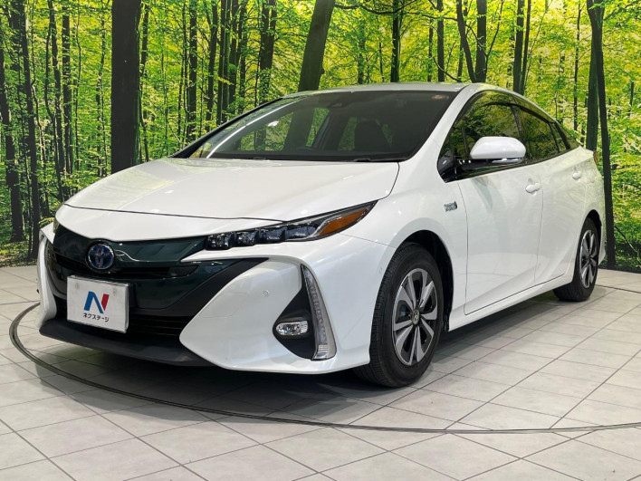 2017 Toyota Prius PHV DLA-ZVW52 (UW-6a13f14fc005d)[15]