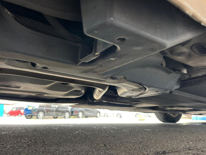 2018 Toyota Prius PHV DLA-ZVW52 (UW-6a13f14ff1140)[16]