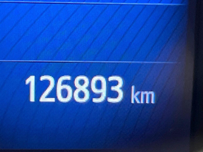 2017 Toyota C-HR DAA-ZYX10 (UW-6a13f1638943a)[2]