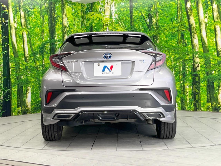 2017 Toyota C-HR DAA-ZYX10 (UW-6a13f1638943a)[7]