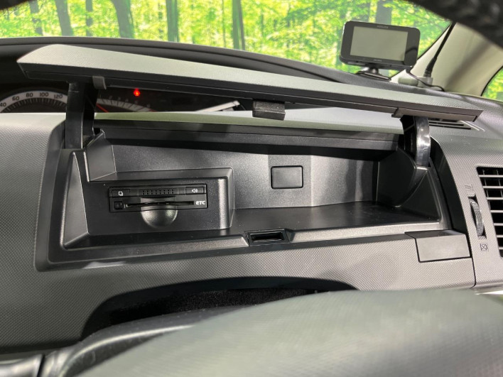 2013 Toyota Estima DBA-ACR55W (UW-6a150e2d762db)[16]