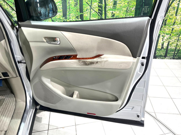 2010 Toyota Estima DBA-ACR55W (UW-6a150e2d8ef33)[28]