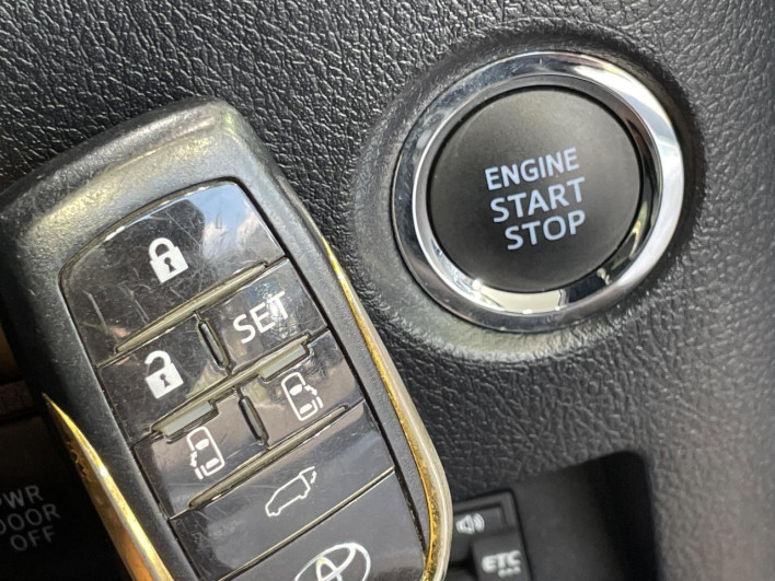 2020 Toyota Vellfire 3BA-AGH30W (UW-6a150e3635112)[28]