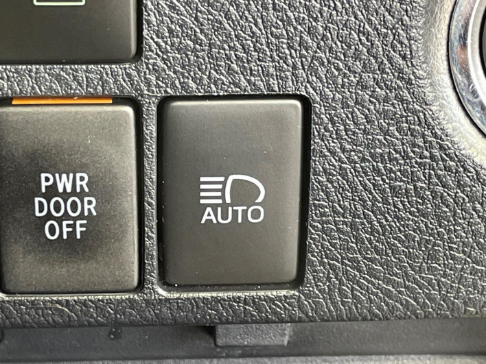 2020 Toyota Vellfire 3BA-AGH30W (UW-6a150e3635112)[27]