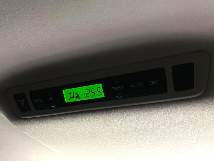 2013 Toyota Alphard DBA-ANH20W (UW-6a150e3b9463e)[8]