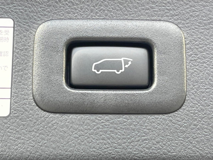 2022 Toyota Alphard Hybrid 6AA-AYH30W (UW-6a150e4d42f12)[10]