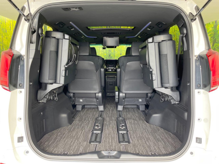 2022 Toyota Alphard Hybrid 6AA-AYH30W (UW-6a150e4d42f12)[8]
