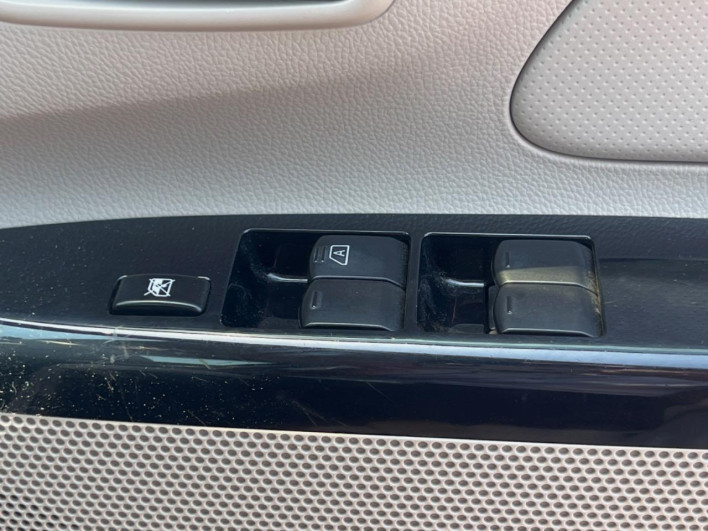 2016 Mitsubishi eK Wagon DBA-B11W (UW-6a150e51d95f5)[28]