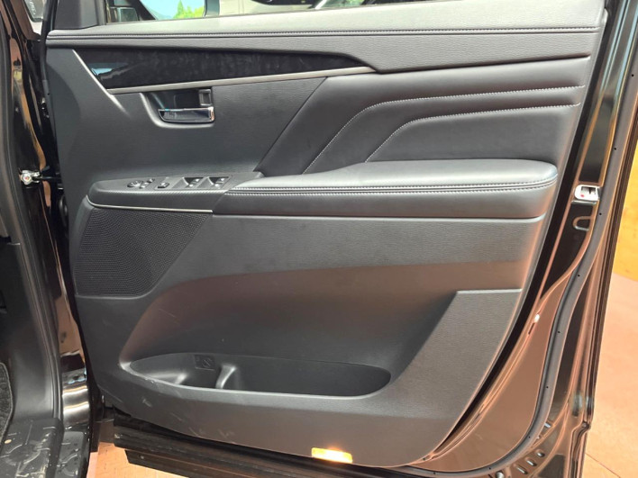 2021 Mitsubishi Delica D:5 3DA-CV1W (UW-6a150e73640e3)[21]
