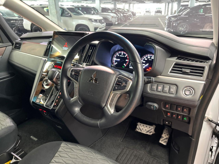 2024 Mitsubishi Delica D:5 3DA-CV1W (UW-6a150e7482eaf)[5]