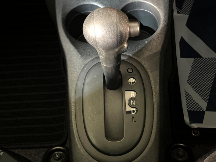 2012 Nissan Note DBA-E12 (UW-6a150e81ed997)[14]